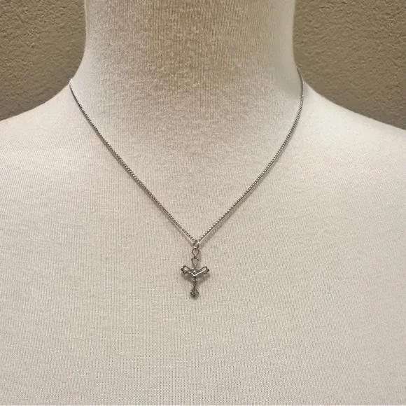 Elegant Sterling Silver Cross Pendant Crucifix Necklace on Stainless Steel Chain - Picture 9 of 10